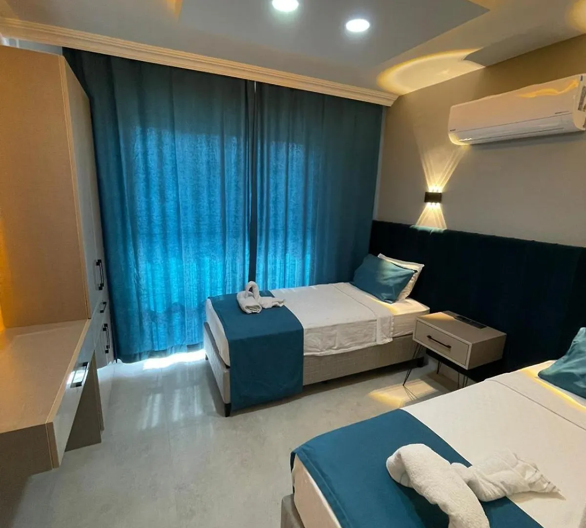 公寓 Suites With Private Pools 厄吕代尼兹