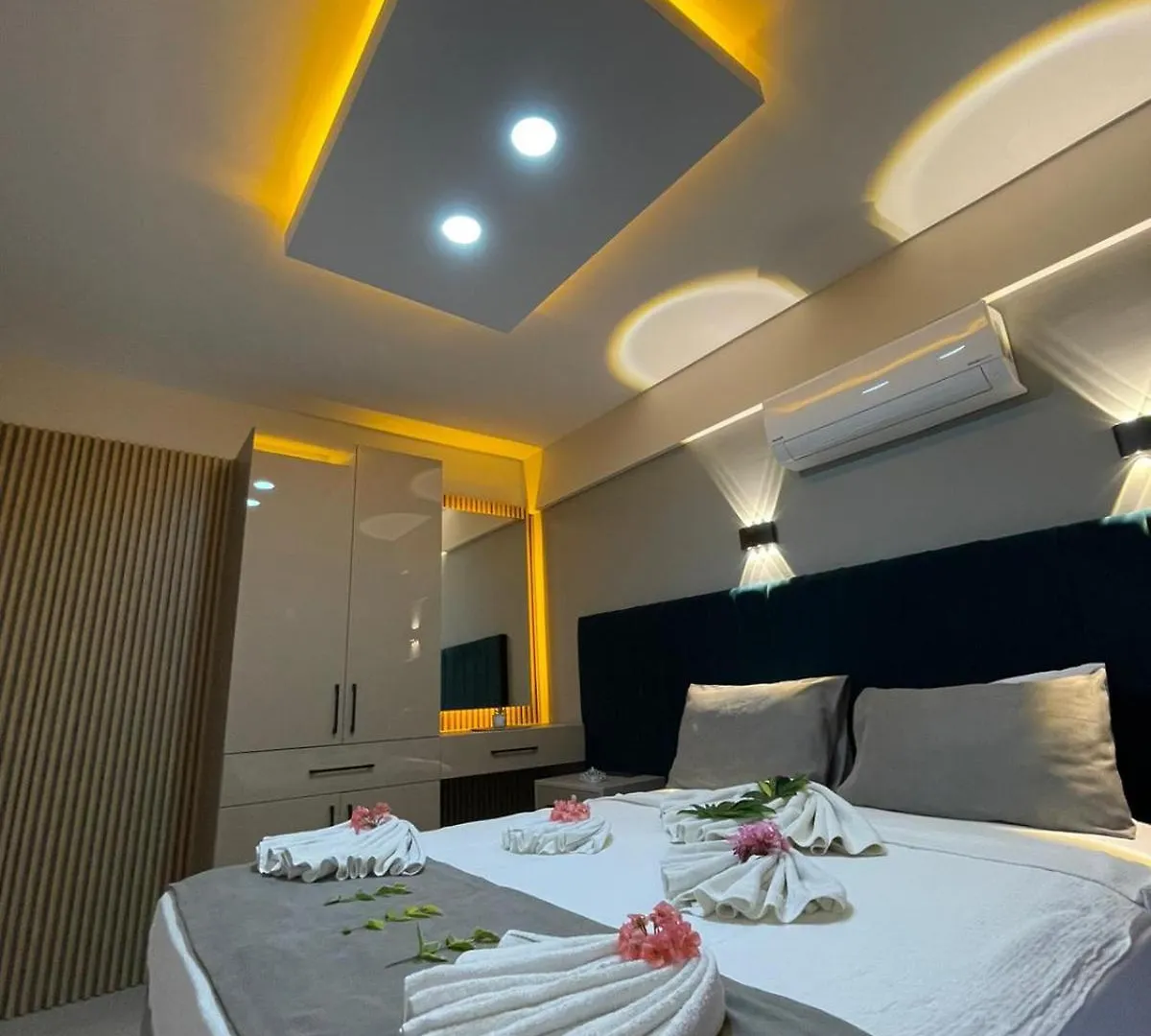 Suites With Private Pools Oludeniz